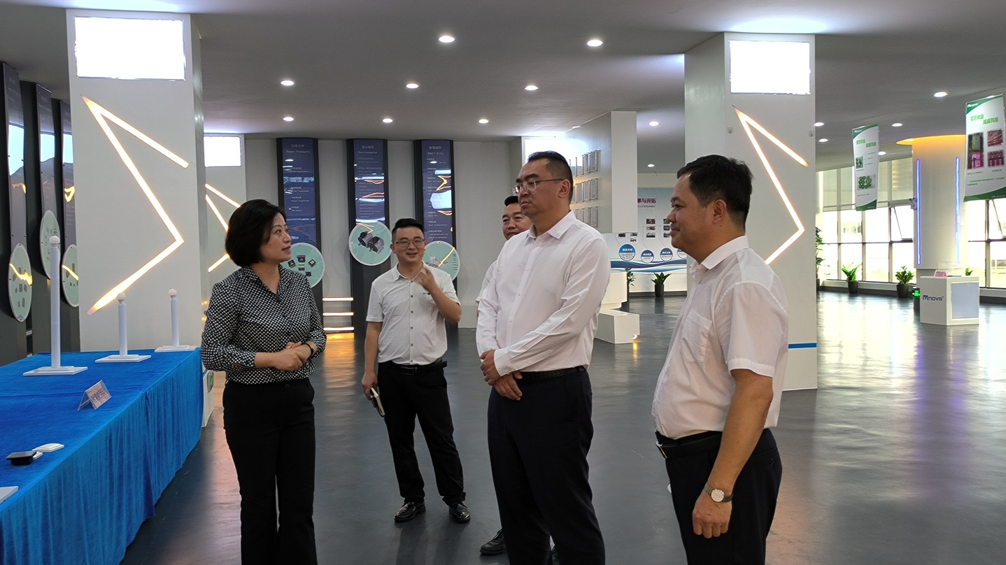 8月10日，安旅集團董事長吳宏建到公司調(diào)研1.jpg